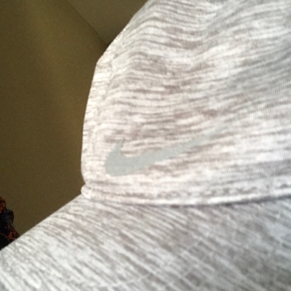 Kids Nike hat pink gray size 4-6